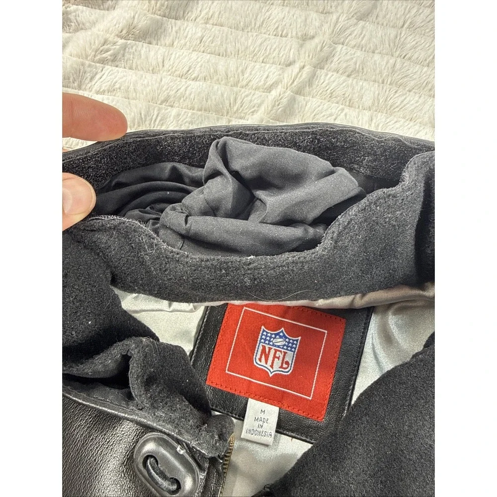 NFL New England Patriots Mens Medium Black Genuine Leather Bomber Jacket EUC
